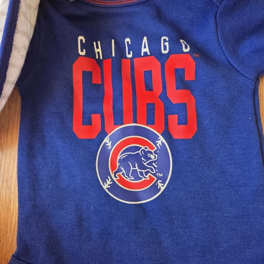 MLB Chicago Cubs Newborn Set Bodysuit, Bib, Booties NWT Blue, Red Baseball $25